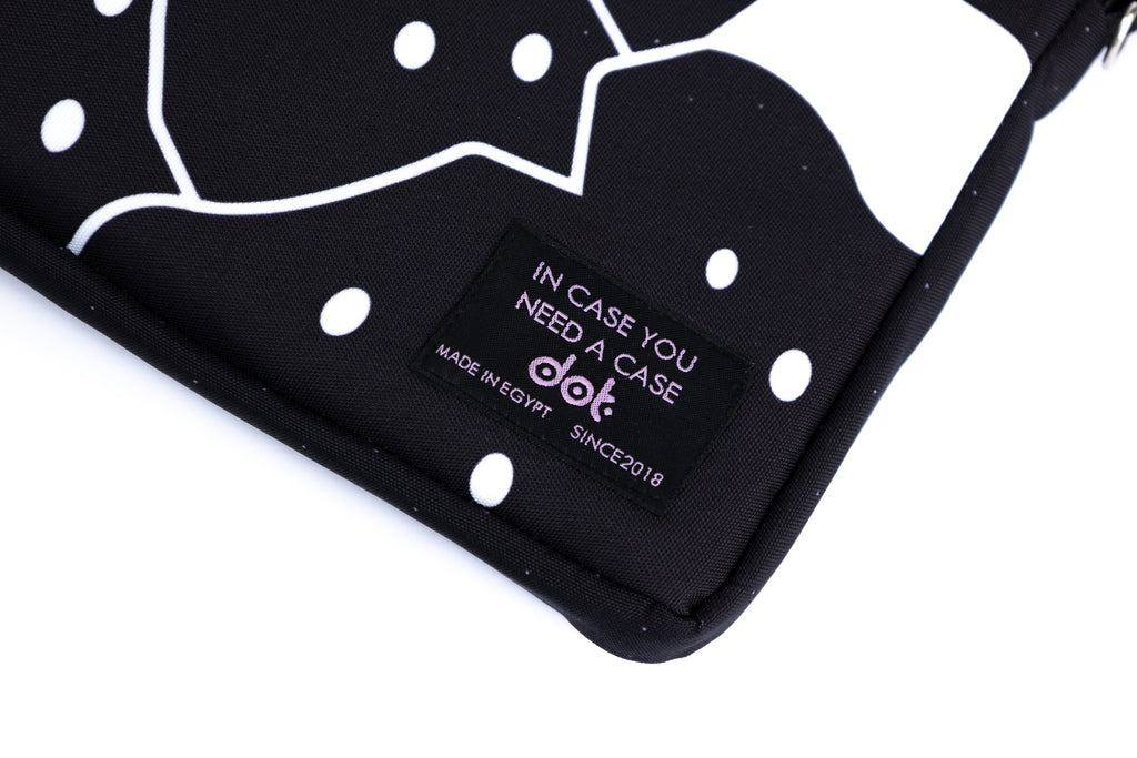 Mountain 15.6 inch Laptop Sleeve - dotgallery