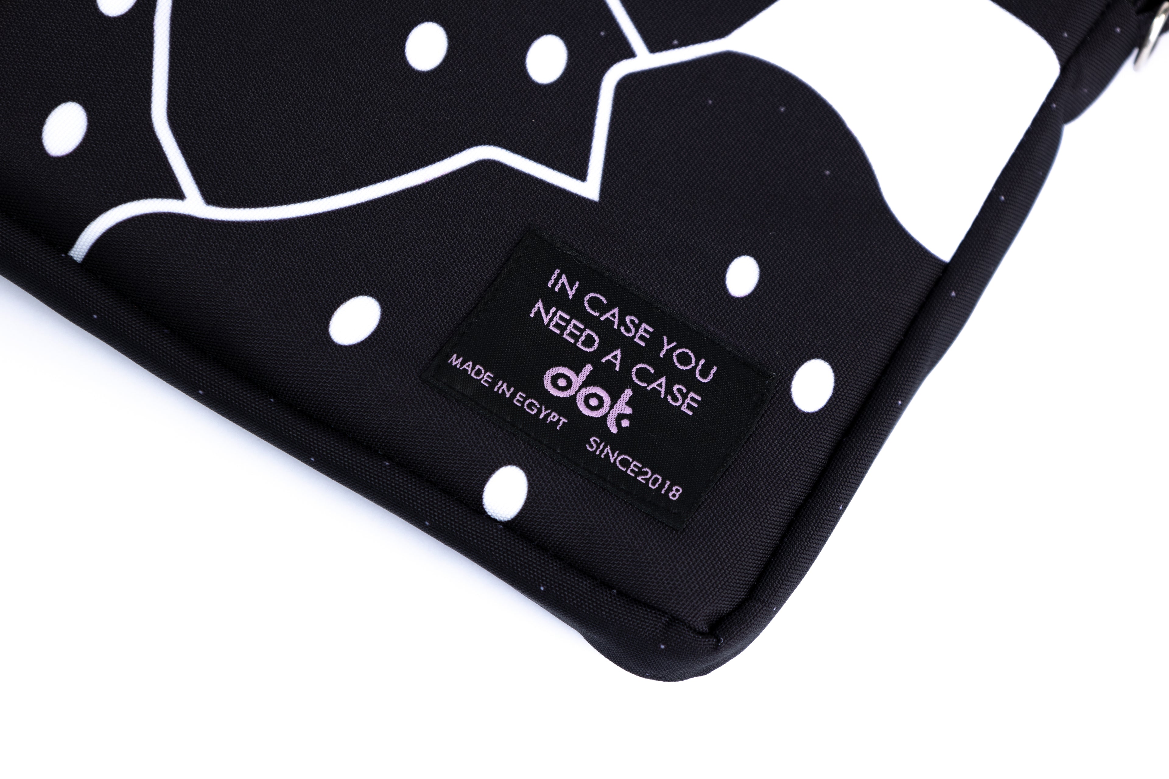 Mountain 15.6 inch Laptop Sleeve - dotgallery