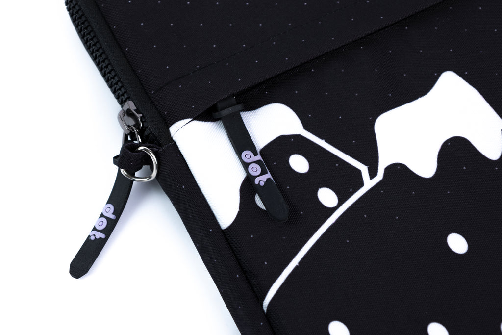 Mountain 15.6 inch Laptop Sleeve - dotgallery