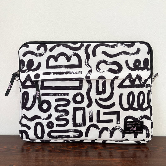 Abstract doodles in charcoal white 15.6 inch Laptop Sleeve