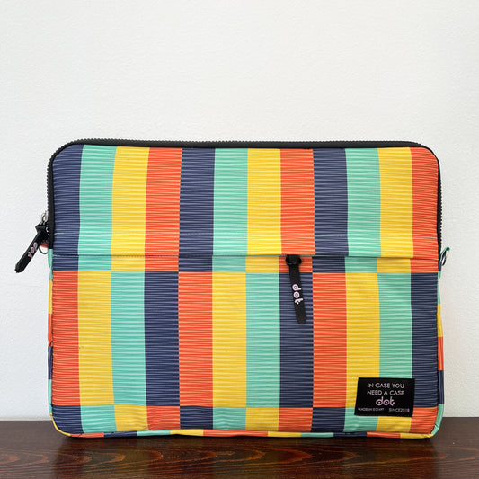 Retro revival 15.6 inch Laptop Sleeve