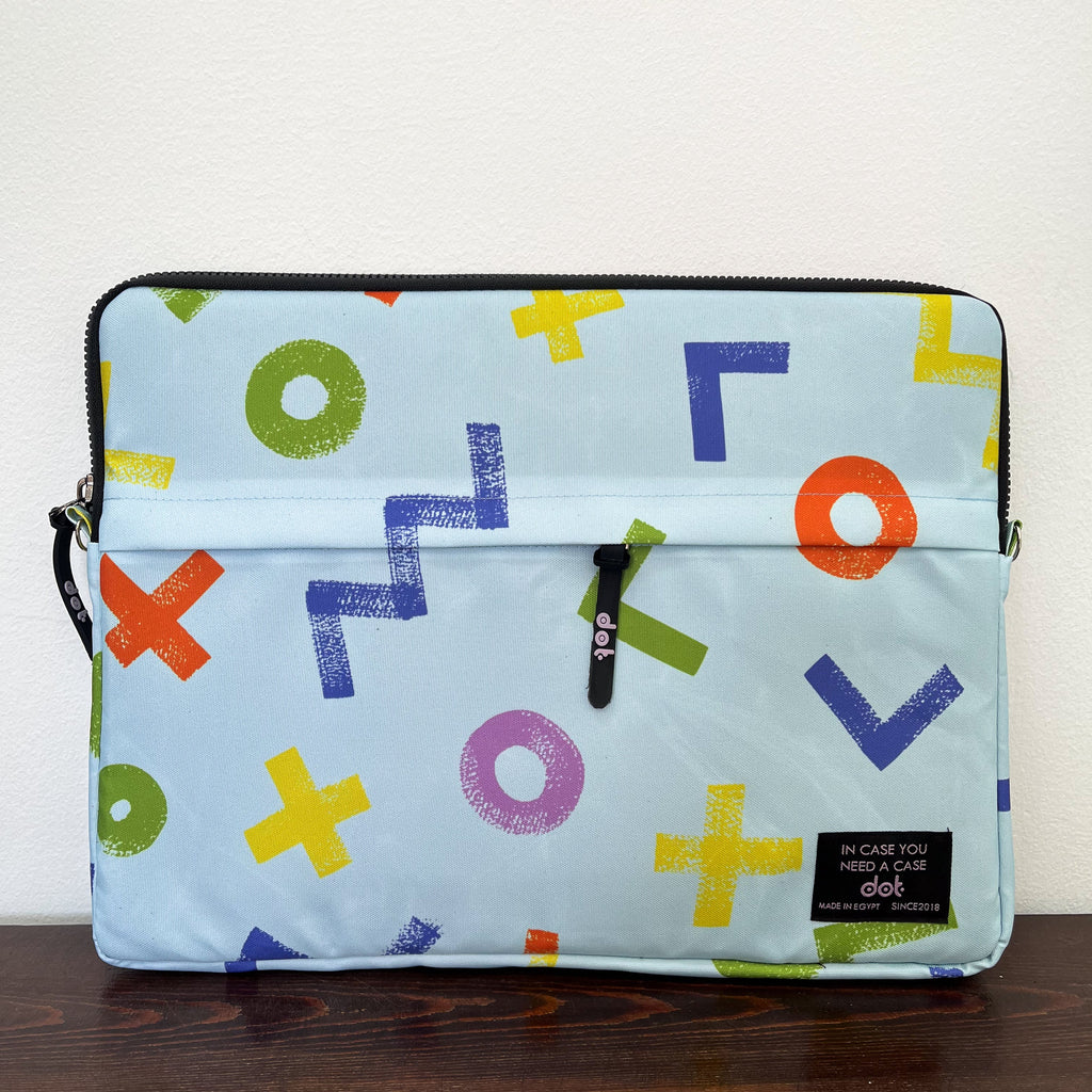 Geometric Scribbles in baby blue 15.6 inch Laptop Sleeve - dotgallery
