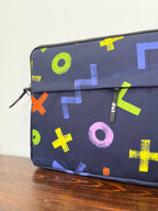 Geometric Scribbles in navy 15.6 inchLaptop Sleeve - dotgallery