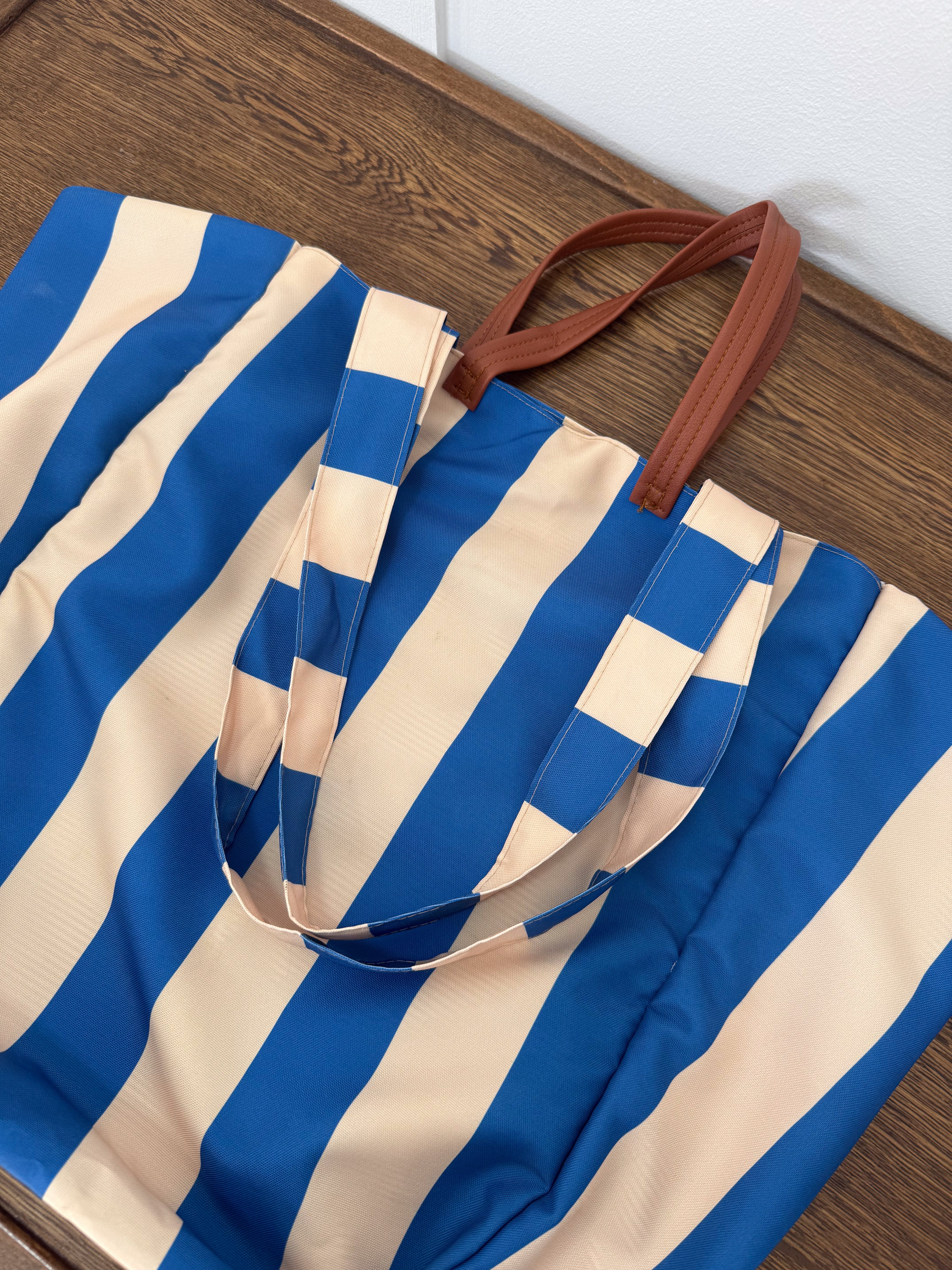 Blue striped tote bag - dotgallery