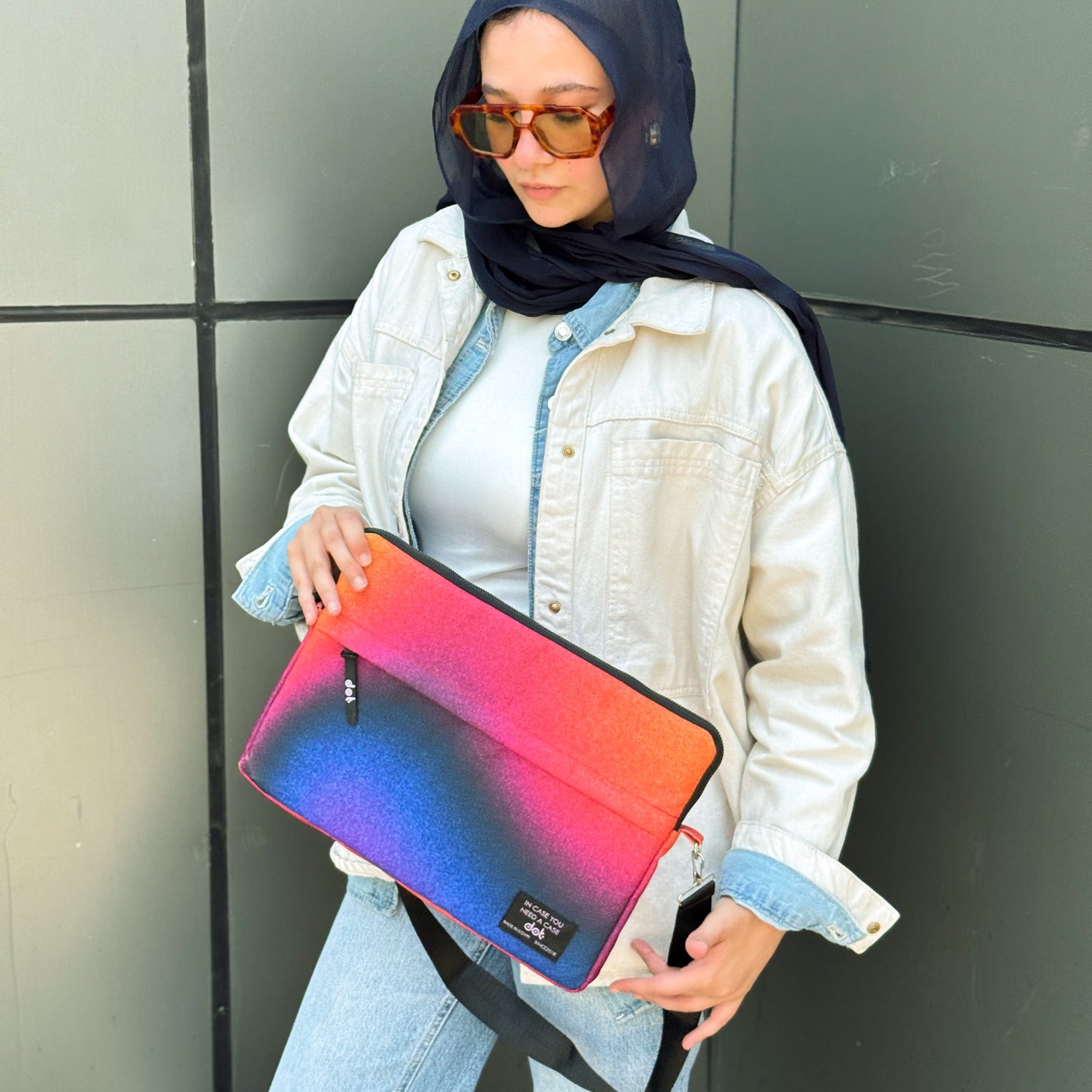 Gradient glow in Sunset hues 13 inch Laptop Sleeve - dotgallery