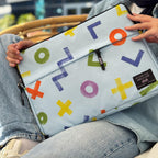 Geometric Scribbles in baby blue 15.6 inch Laptop Sleeve - dotgallery