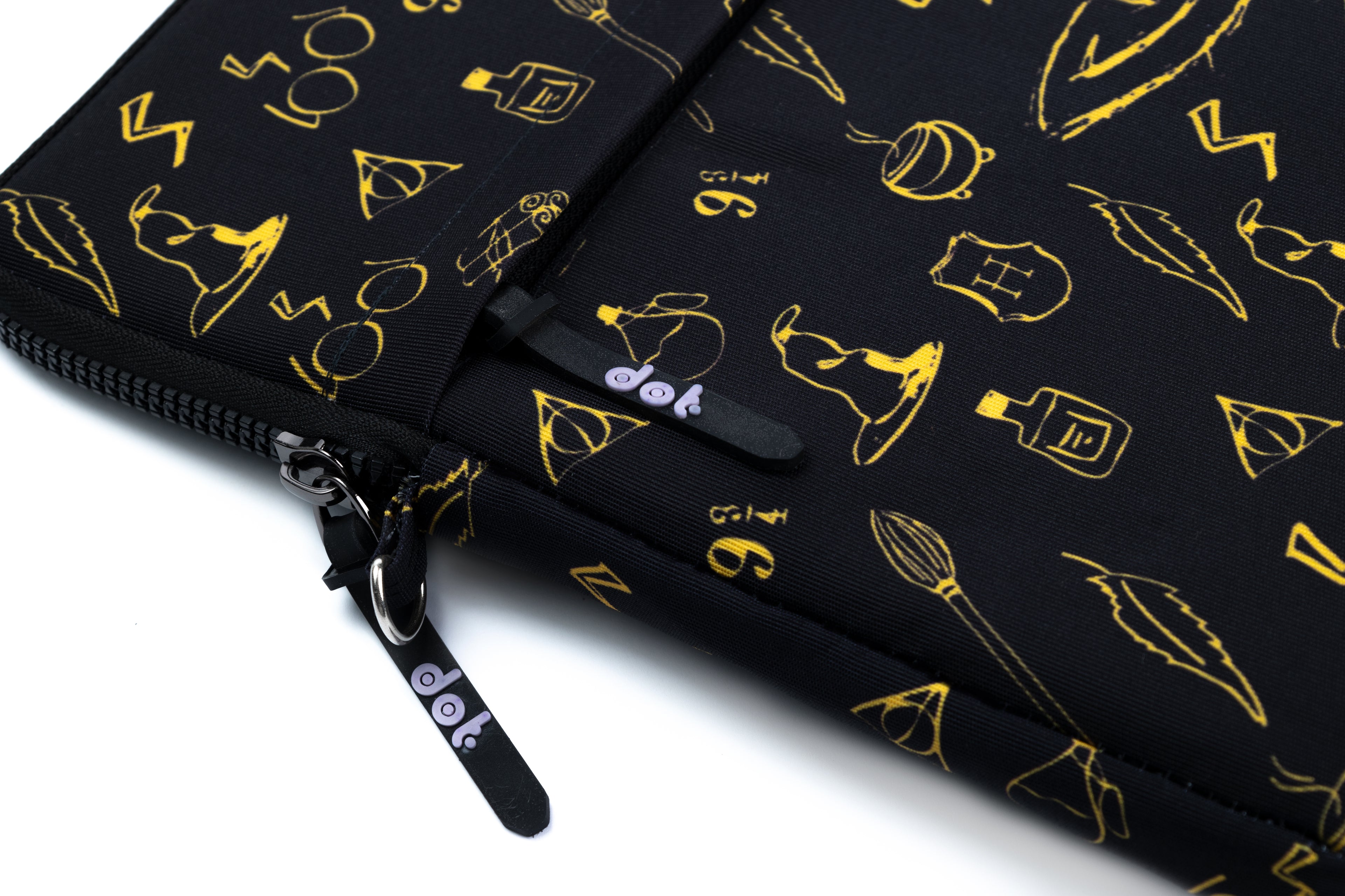 Harry Potter  15.6 inch Laptop Sleeve - dotgallery