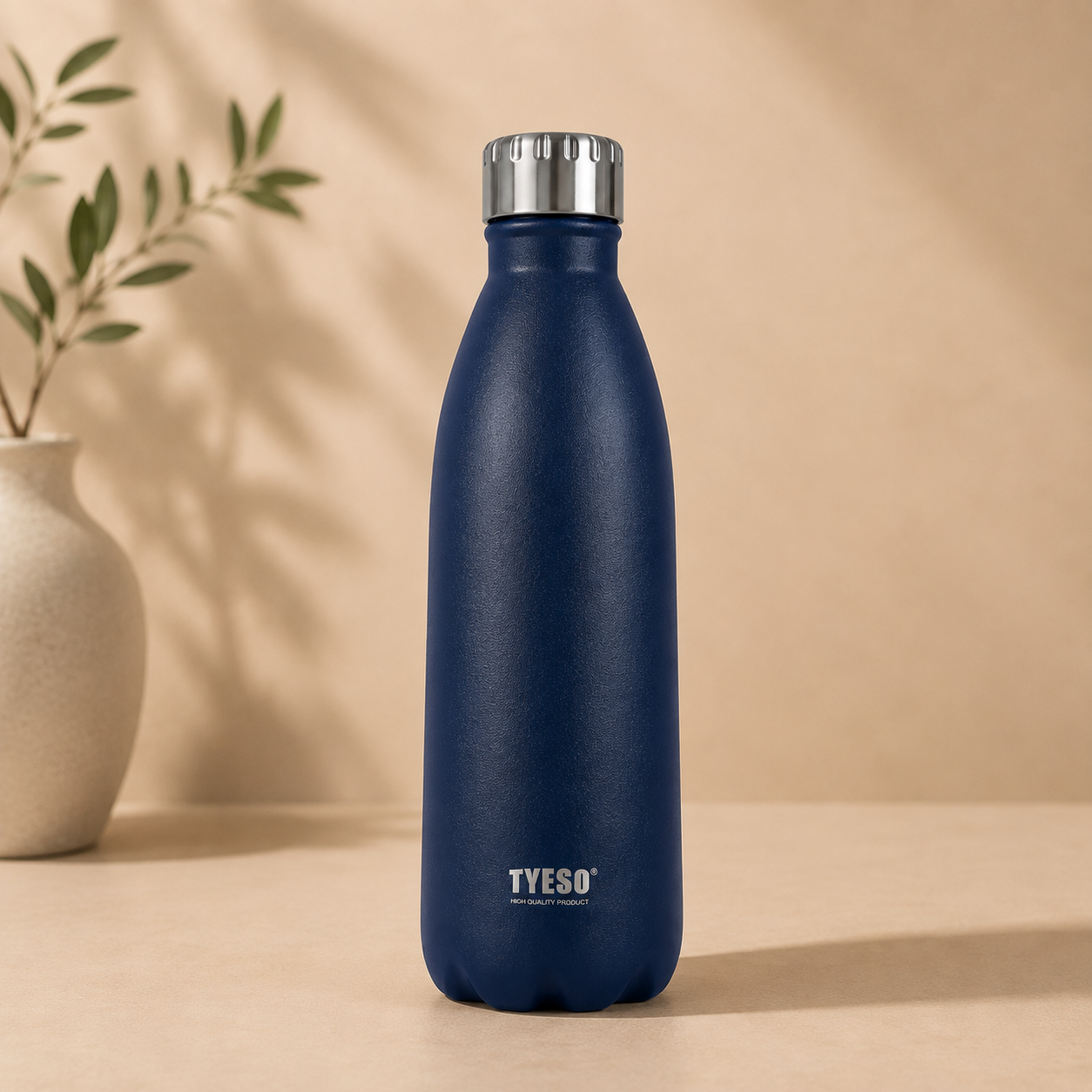 dark blue TYESO Water bottle