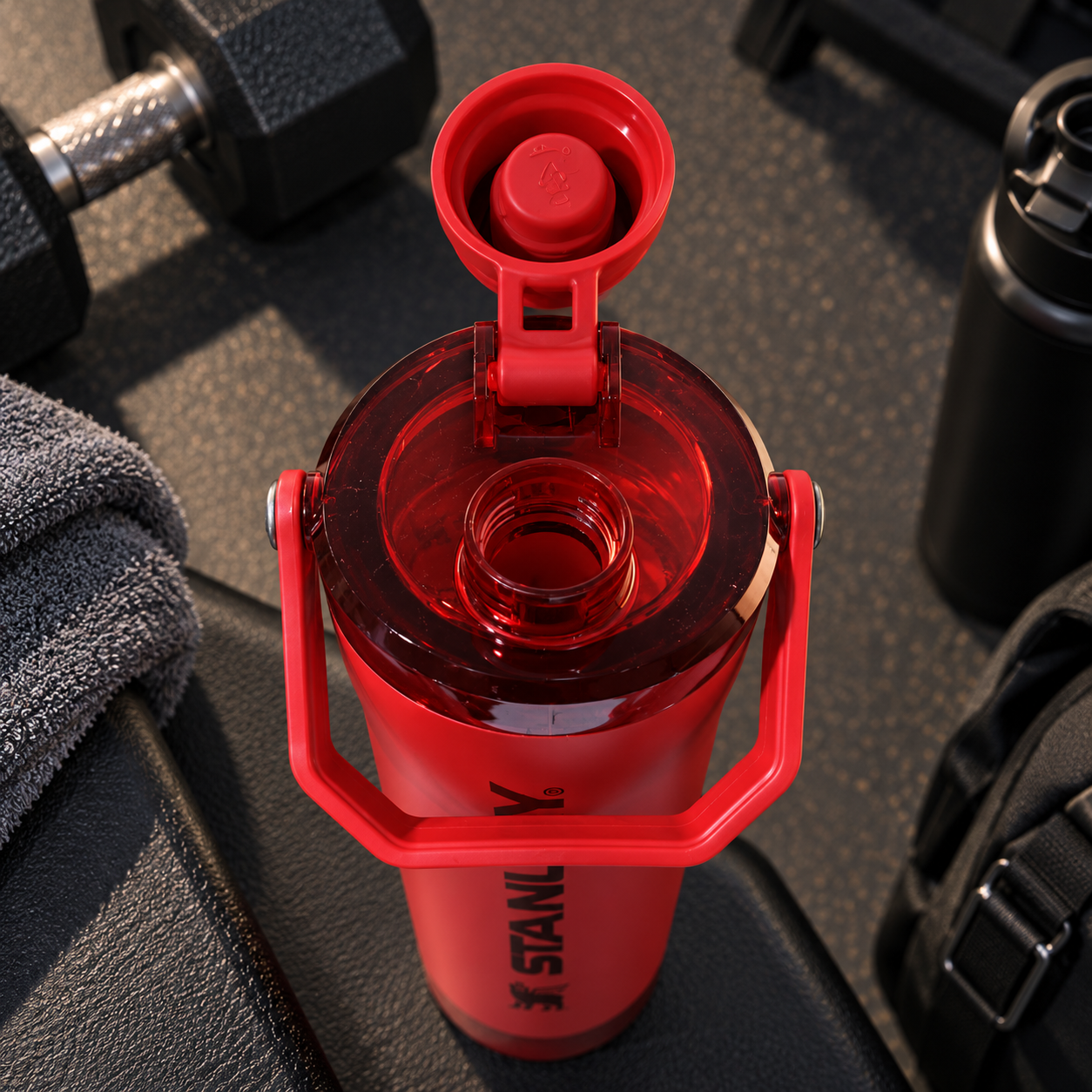 stanley shaker red