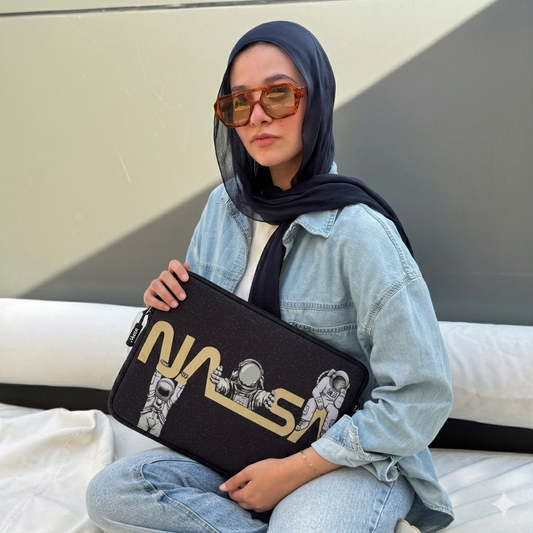 NASA 15.6 inch Laptop Sleeve - dotgallery
