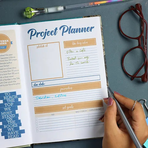 هاحكى عنك Weekly planner + poster
