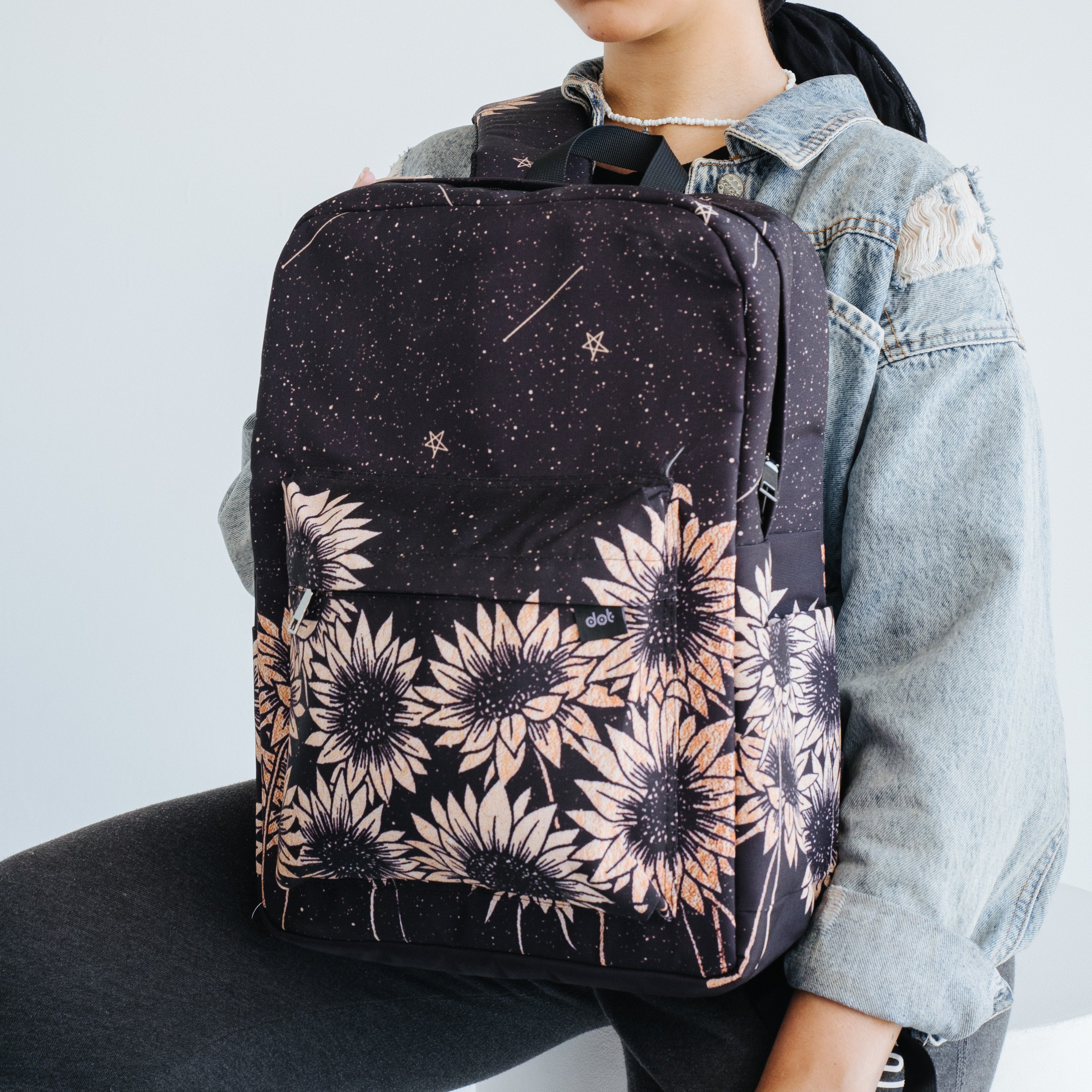 Sunflower Backpack - dotgallery